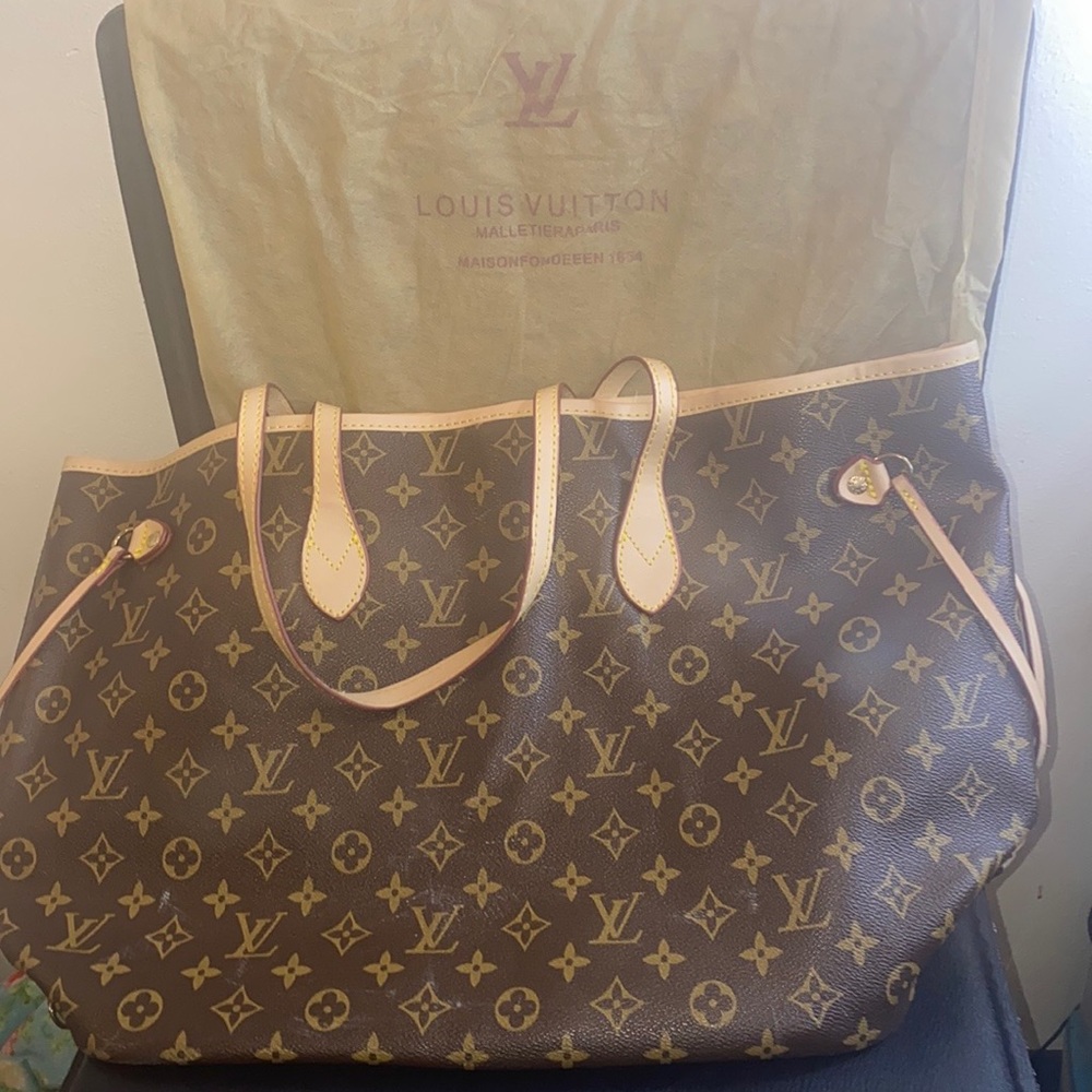 Louis Vuitton NeverFull tote bag